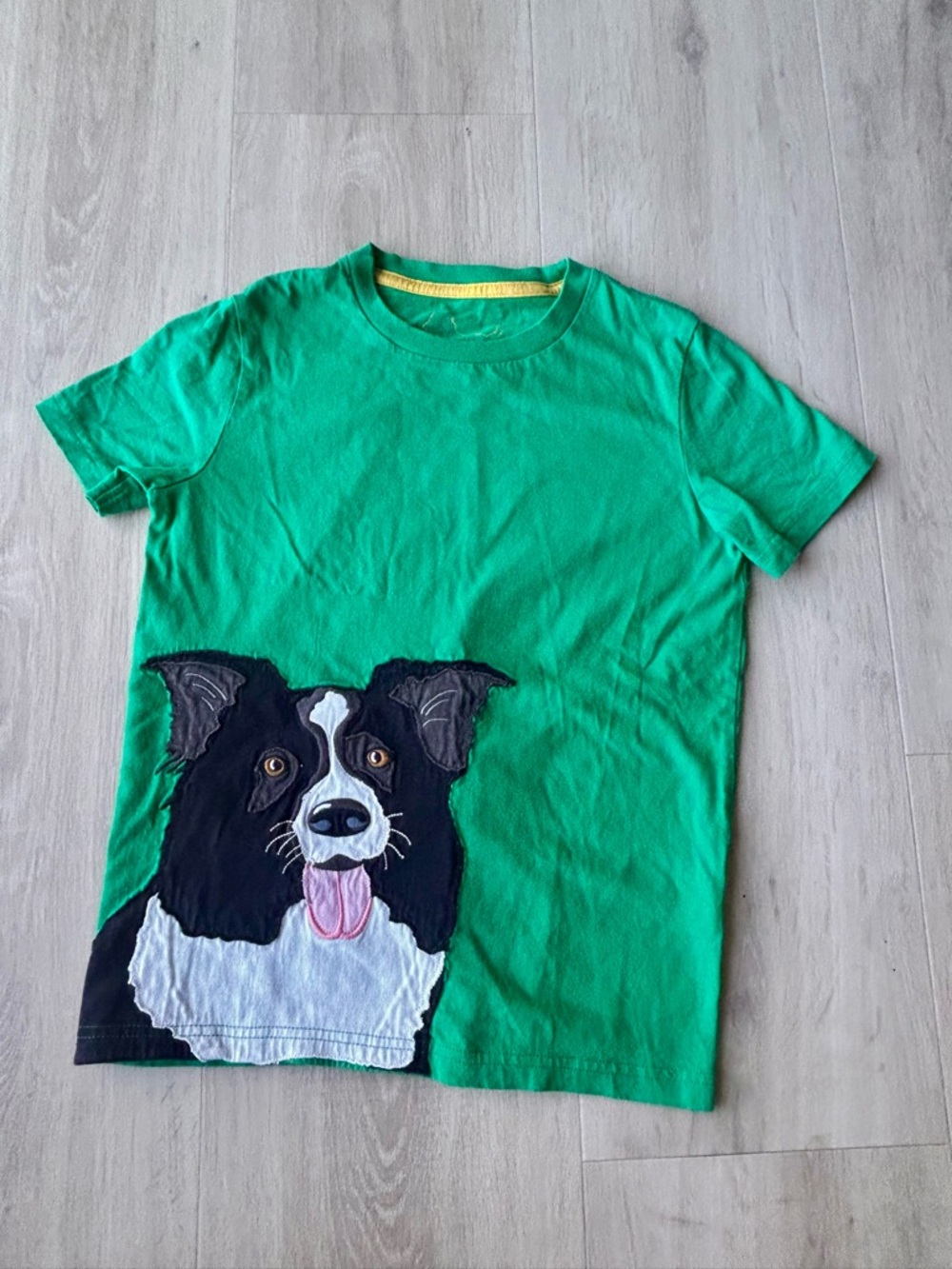Mini boden short sleeve dog applique shirt size 9/10 years